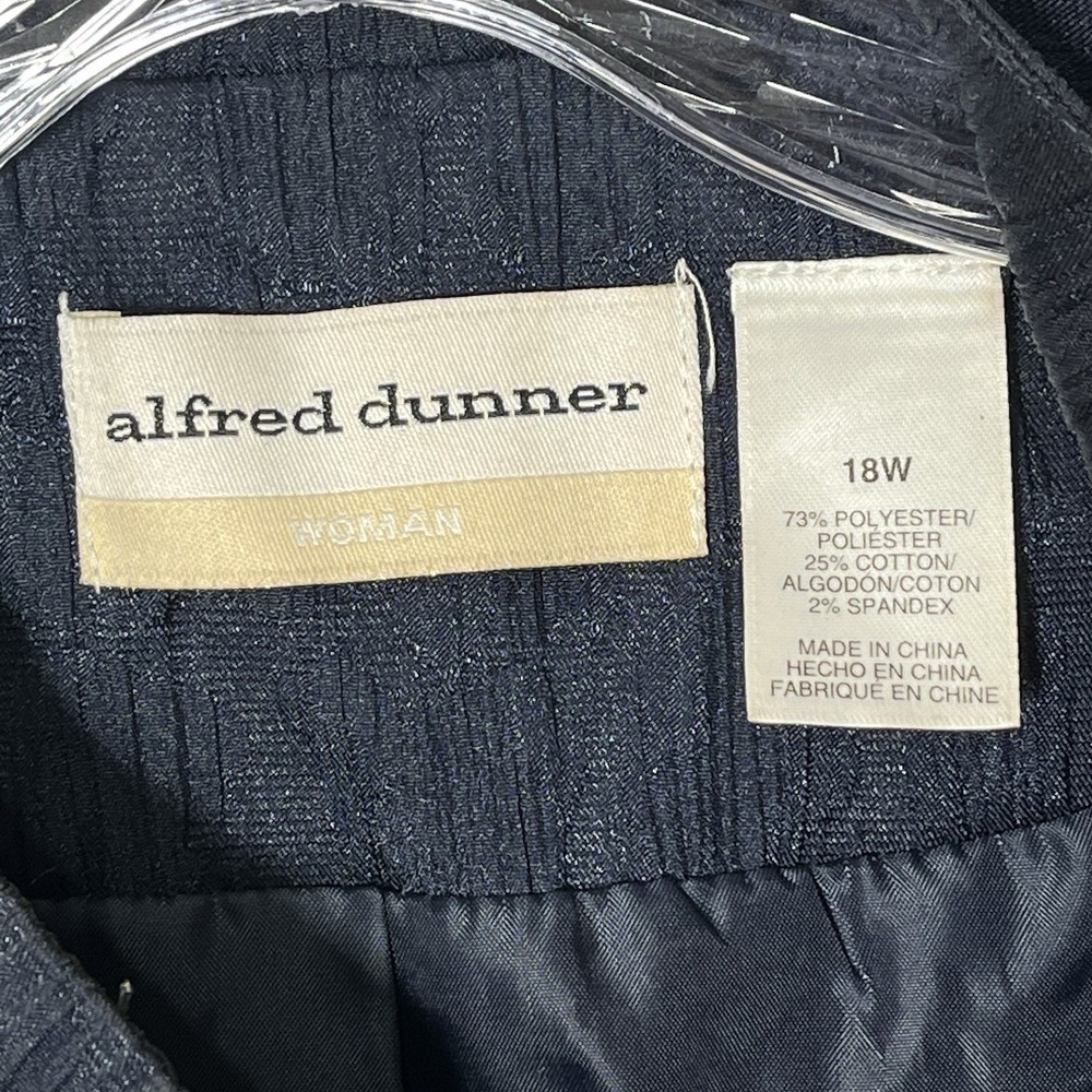 Alfred Dunner Women's Navy Blue‎ Embroidered Quilted Jacket 18W - Picture 5 of 7